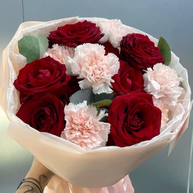 Букет цветов "Ягода" Букет цветов "Ягода"